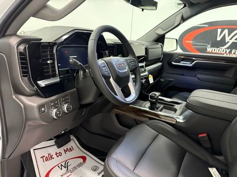 New 2026 GMC Sierra 1500 Elevation w/ Elevation Premium Package AWD/4WD image 12