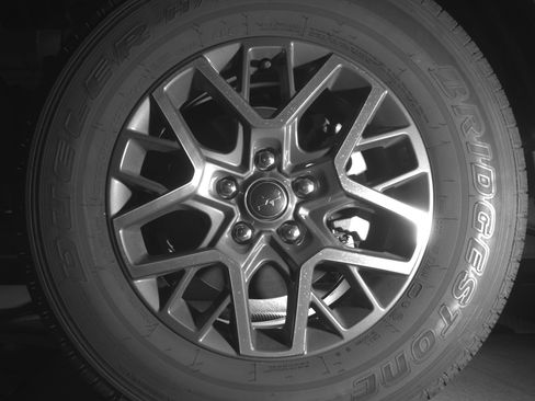 Used 2025 Jeep Wrangler Sahara image 12