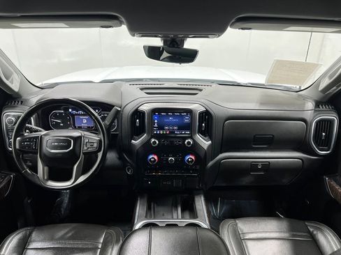 Used 2023 GMC Sierra 3500 Denali w/ Technology Package AWD/4WD image 22