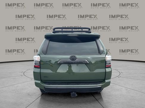 Used 2022 Toyota 4Runner TRD Off-Road Premium AWD/4WD image 4