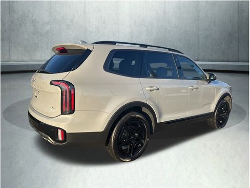 Used 2024 Kia Telluride EX X-Line image 10