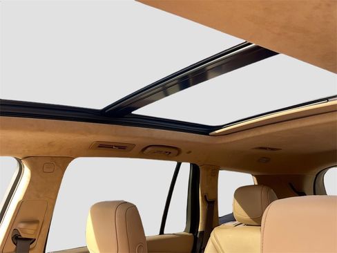 Used 2024 Cadillac XT6 Premium Luxury w/ Platinum Package image 23