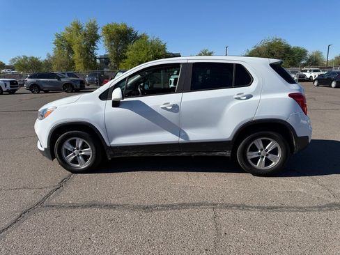 Used 2020 Chevrolet Trax LS FWD image 8