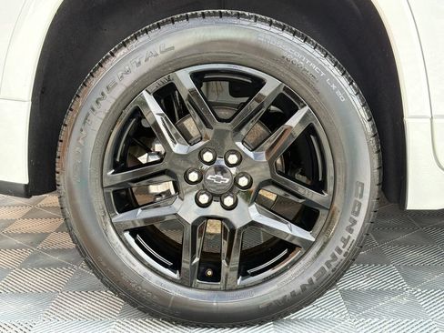Used 2023 Chevrolet Traverse Premier w/ LPO, Floor Liner Package FWD image 23