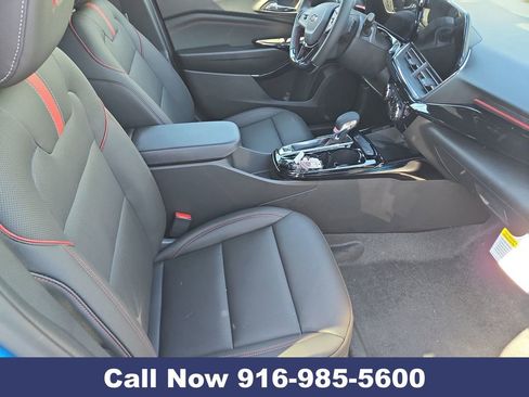 New 2026 Chevrolet Trax RS w/ Sunroof Package image 32