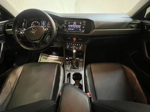 Used 2019 Volkswagen Jetta SE FWD image 14