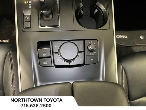 Used 2024 MAZDA CX-90 3.3 Turbo w/ Select Package image 15
