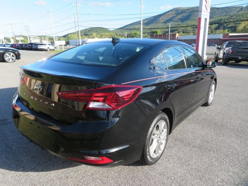 Used 2020 Hyundai Elantra SEL image 3