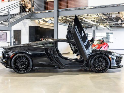 Used 2025 McLaren GTS RWD image 7
