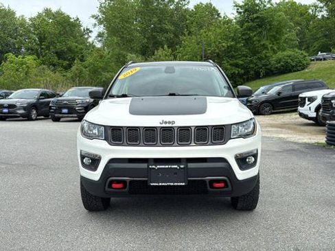 Used 2019 Jeep Compass Trailhawk w/ Leather Interior Group AWD/4WD image 2