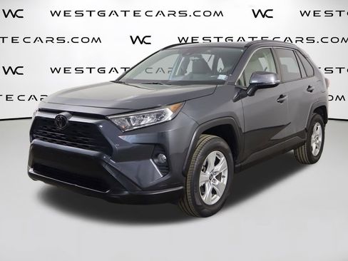 Used 2019 Toyota RAV4 XLE FWD image 1