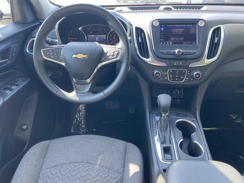 Used 2024 Chevrolet Equinox LT AWD/4WD image 9