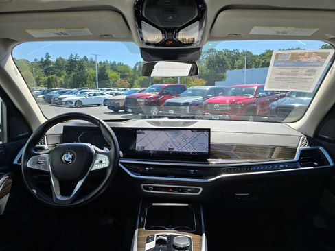 Used 2023 BMW X7 xDrive40i image 26