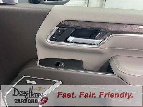 New 2026 Chevrolet Silverado 2500 LTZ w/ LTZ Premium Package image 38