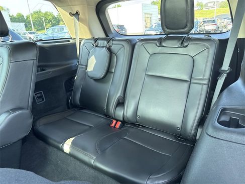 Used 2022 Lincoln Aviator Reserve image 30
