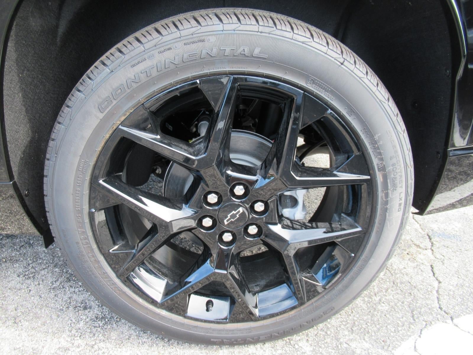 New 2026 Chevrolet Traverse RS w/ LPO, Floor Liner Package FWD image 8