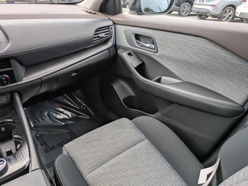 Certified 2023 Nissan Rogue SV AWD/4WD image 18