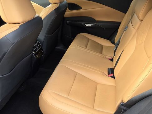 Used 2024 Lexus RX 350 Premium Plus w/ Convenience Package FWD image 11