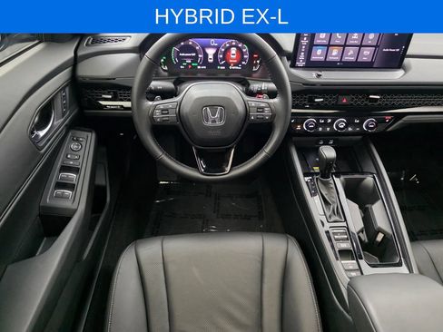 Used 2025 Honda Accord EX-L image 13