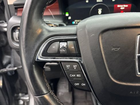 Certified 2023 Lincoln Nautilus Reserve w/ Cargo Utility Package image 17