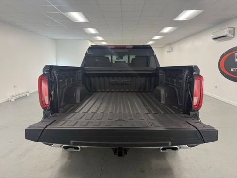 New 2026 GMC Sierra 1500 SLT w/ SLT Premium Plus Package image 8