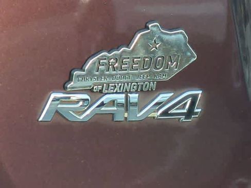 Used 2017 Toyota RAV4 XLE image 13