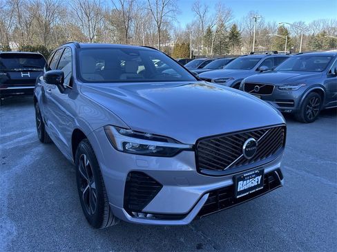 New 2026 Volvo XC60 B5 Core w/ Climate Package image 2