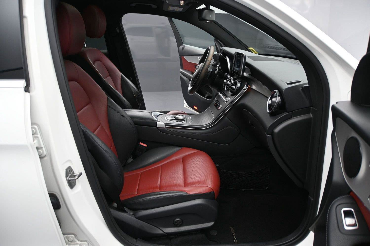 Used 2019 Mercedes-Benz GLC 300 4MATIC Coupe image 16