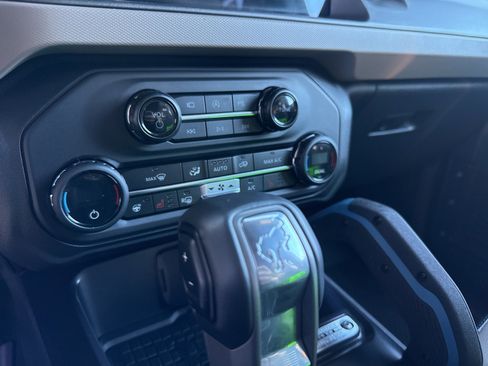 Used 2024 Ford Bronco Wildtrak image 24