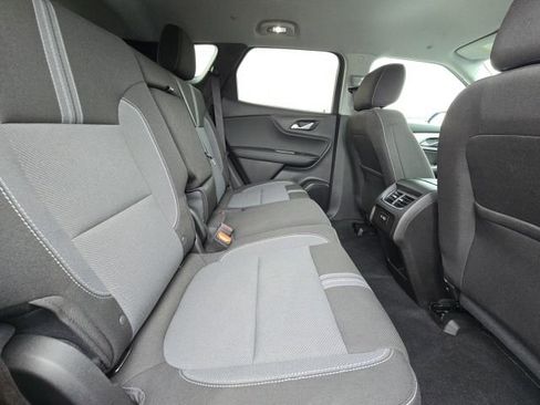 Used 2024 Chevrolet Blazer LT w/ Convenience Package FWD image 13