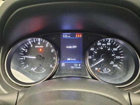 Used 2021 Nissan Rogue Sport S image 23