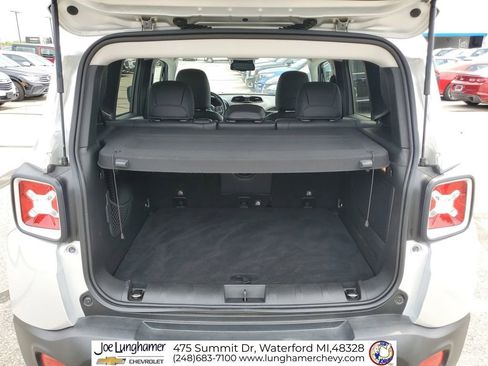 Used 2016 Jeep Renegade Limited FWD image 28