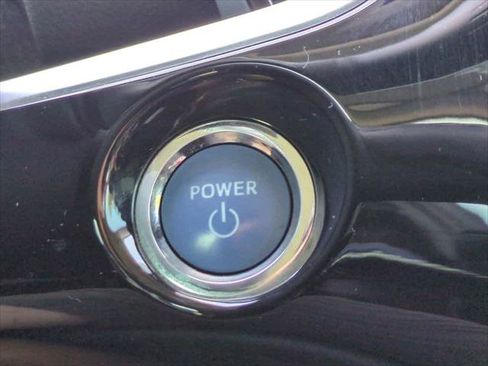 Certified 2018 Toyota Prius Prime Advanced image 26