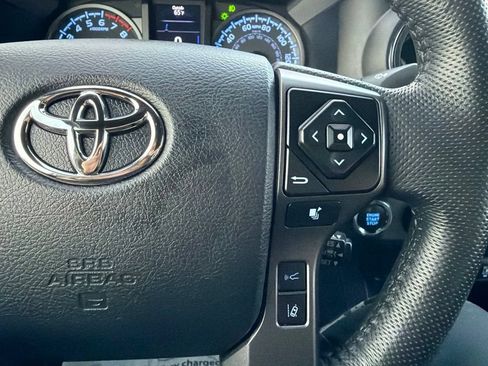 Used 2023 Toyota Tacoma TRD Off-Road w/ Black Out Package (TMS) AWD/4WD image 26