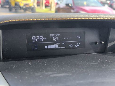 Used 2023 Subaru Crosstrek 2.5i Sport AWD/4WD image 18