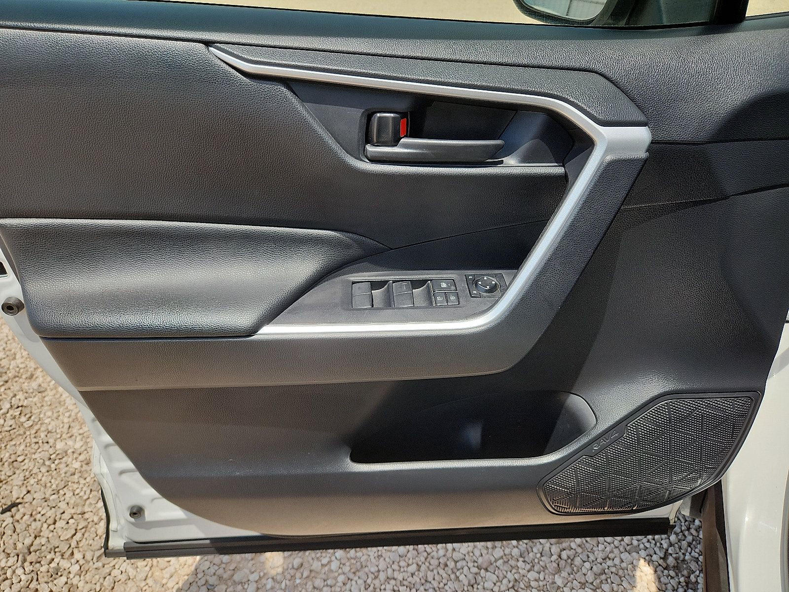 Used 2024 Toyota RAV4 LE AWD/4WD image 12
