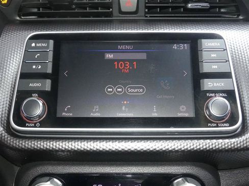 Used 2019 Nissan Kicks SV FWD image 37