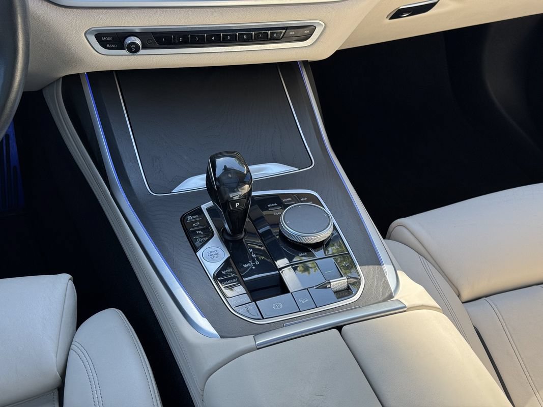 Used 2020 BMW X7 xDrive40i w/ Premium Package AWD/4WD image 14