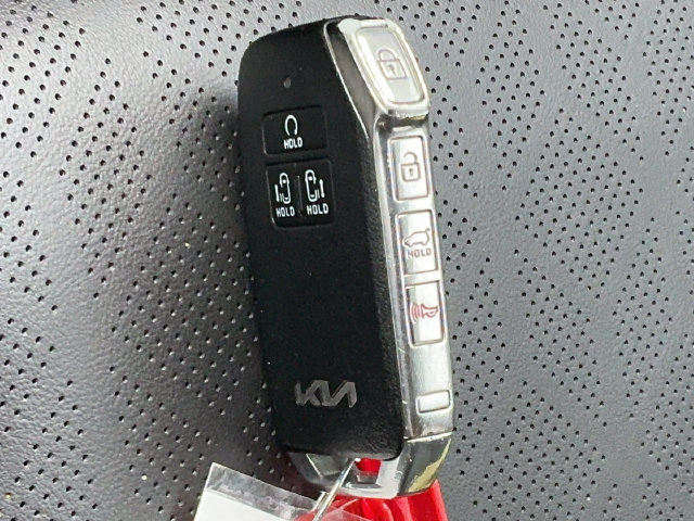 Used 2024 Kia Carnival EX FWD image 32
