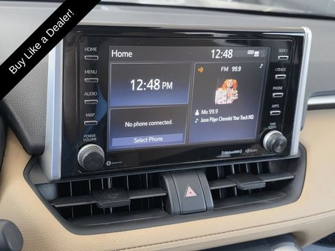 Used 2021 Toyota RAV4 XLE w/ Convenience Package FWD image 17