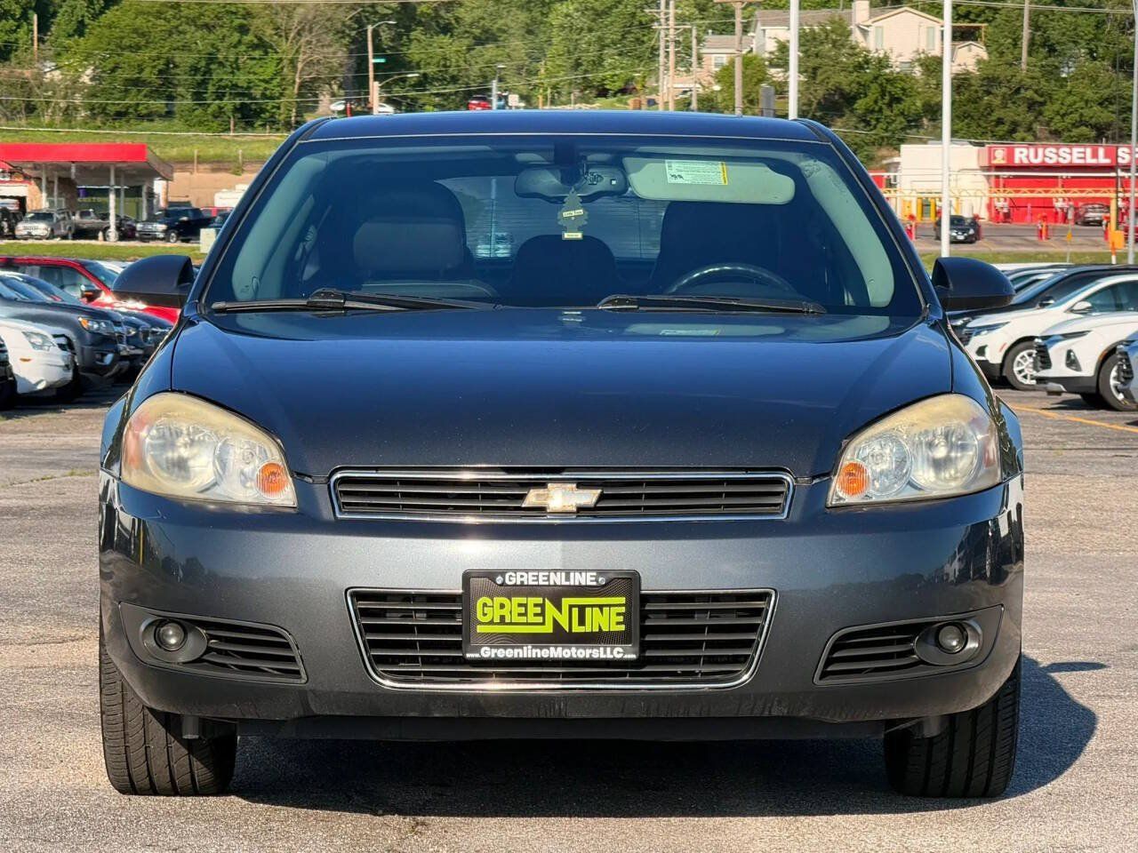Used 2010 Chevrolet Impala LTZ FWD image 3