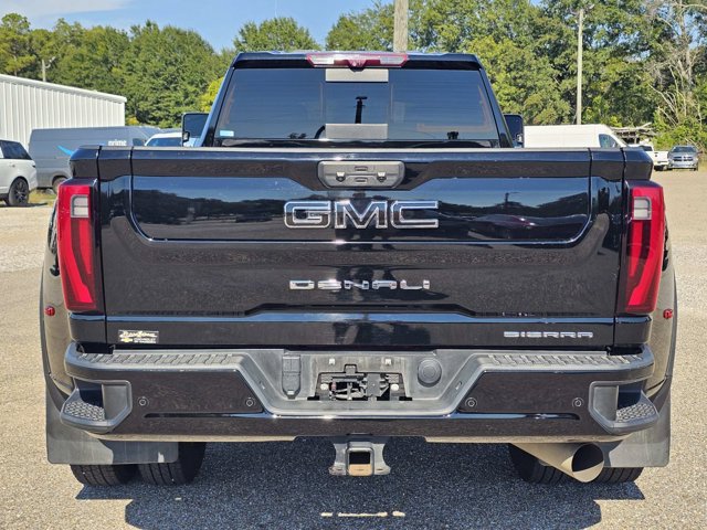 Used 2024 GMC Sierra 3500 Denali w/ Denali Reserve Package AWD/4WD image 9