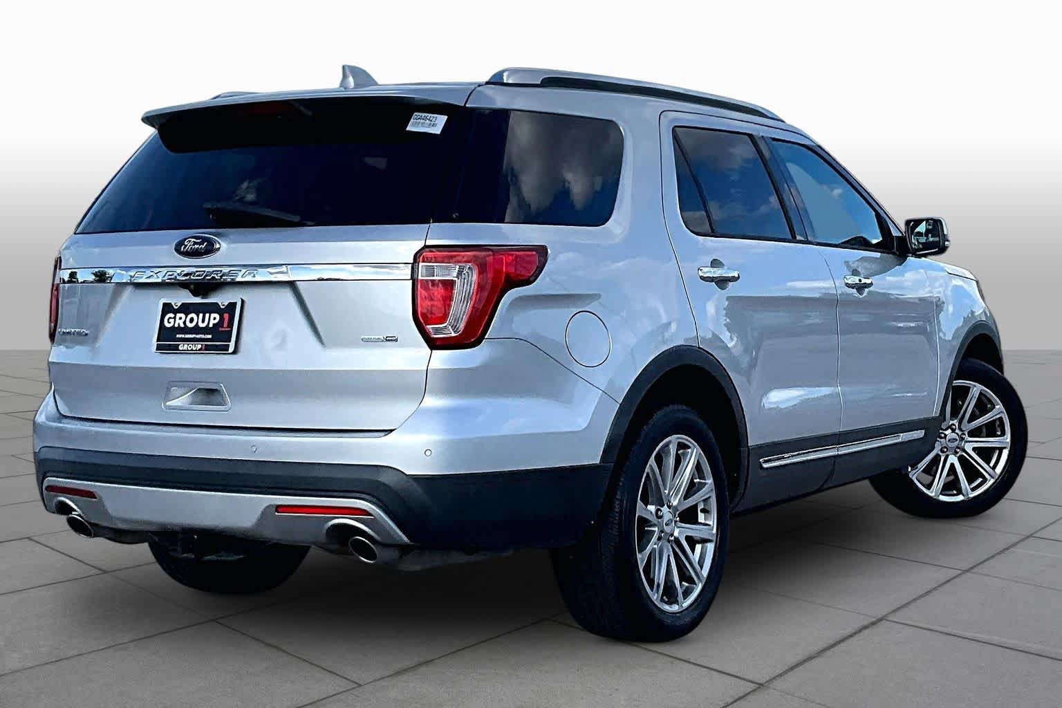 Used 2016 Ford Explorer Limited AWD/4WD image 13