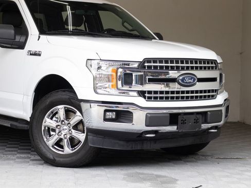Used 2019 Ford F150 4x4 SuperCrew image 3