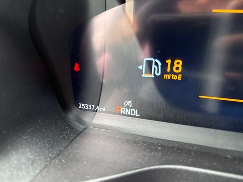 Used 2025 Ford Explorer ST-Line w/ ST-Line Street Pack AWD/4WD image 19