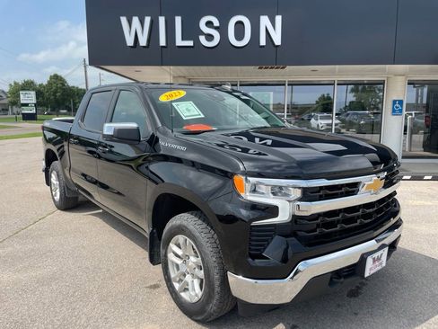 Used 2023 Chevrolet Silverado 1500 LT AWD/4WD image 1