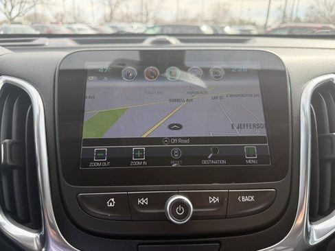 Used 2018 Chevrolet Equinox Premier image 37