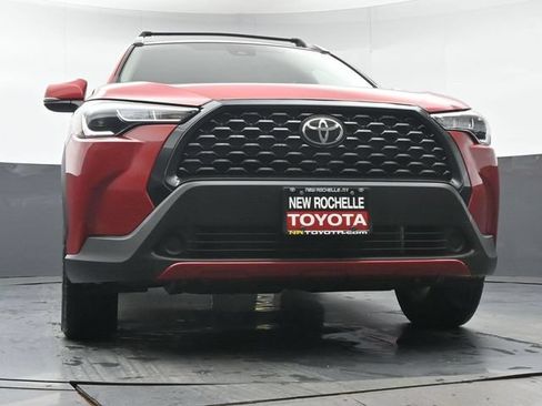 Certified 2022 Toyota Corolla Cross LE w/ Moonroof Package AWD/4WD image 38