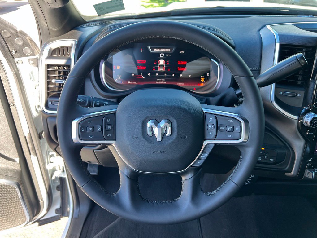 Used 2025 RAM 2500 Laramie AWD/4WD image 30