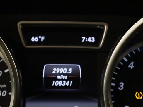 Used 2016 Mercedes-Benz GL 450 4MATIC image 5